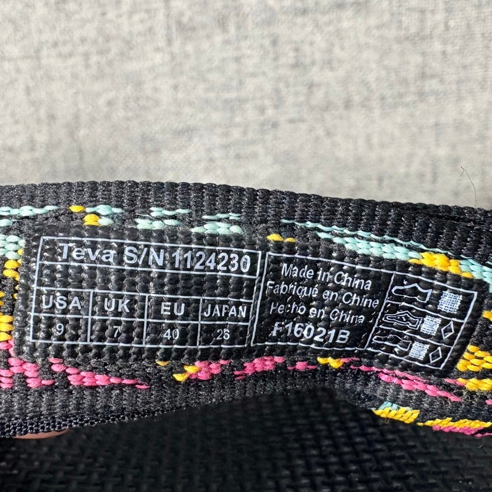 Teva Original Universal Sandals Women 9 Black Multi Geometric Strappy Sport - Picture 6 of 6